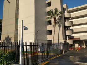 802 NW 87th Ave