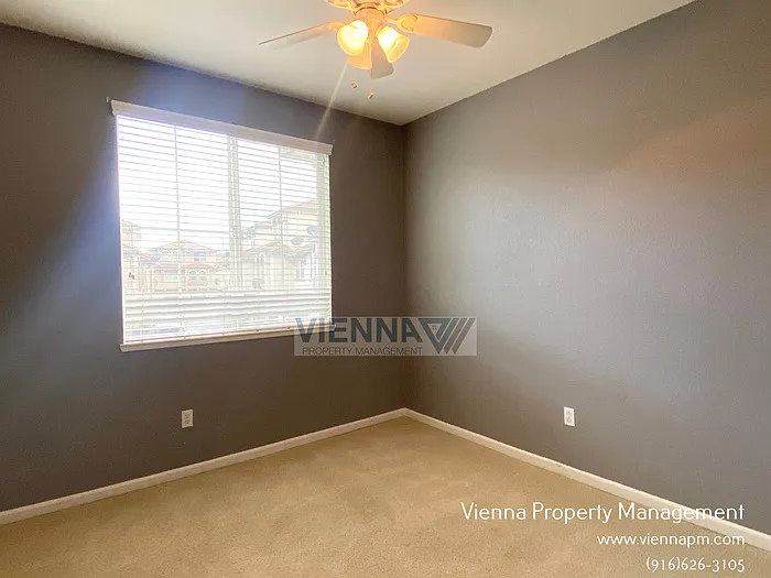 3301 Leiper Loop — Photo 22