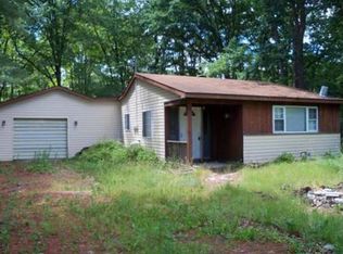 9499 N M 18, Gladwin, MI 48624