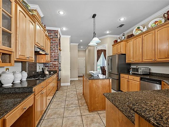 5th image of 1081 Whitetail Dr
