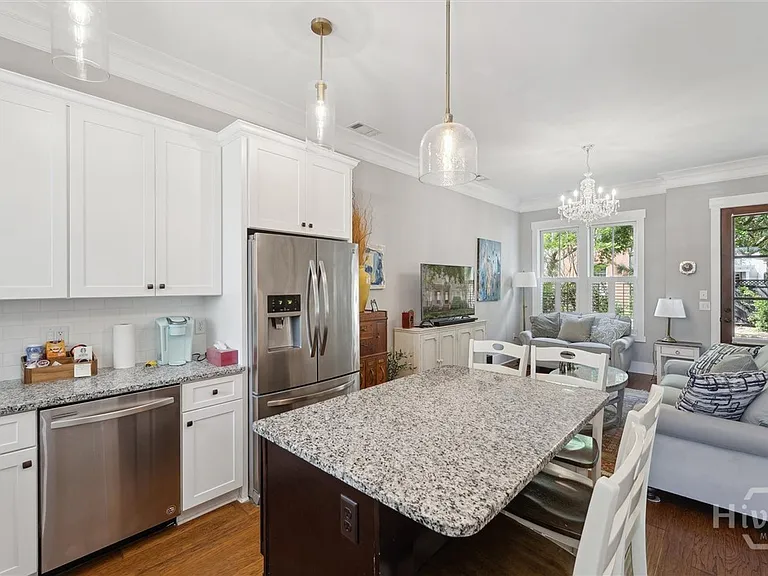 714 Tattnall St — Photo 10