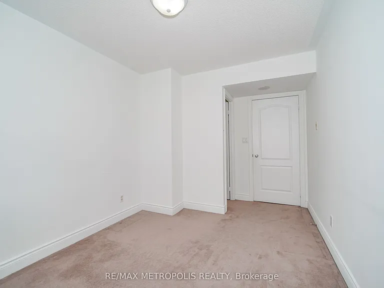 3 Rean Dr #Townhouse 13 — Photo 27
