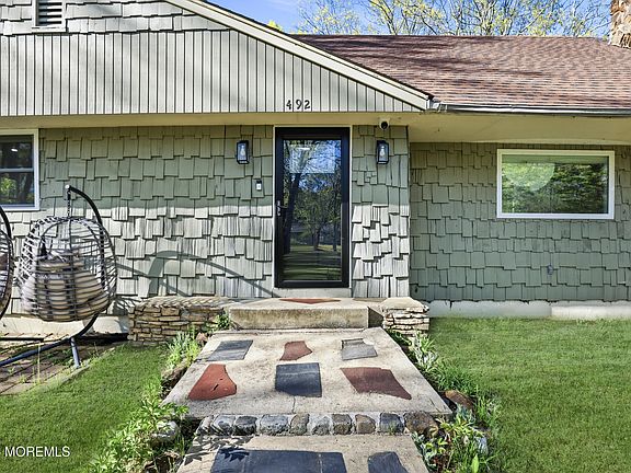5th image of 492 Cobain Road