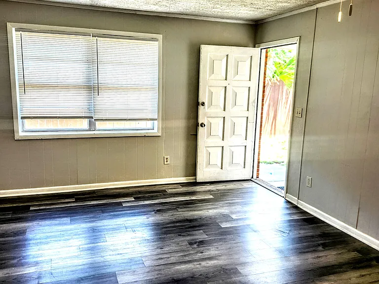 Living room with new ceiling fan
