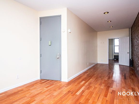 5th image of 270 Irving Ave #2D