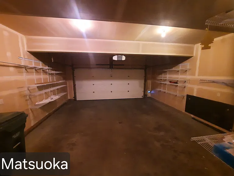 2576 Glacier St — Photo 8