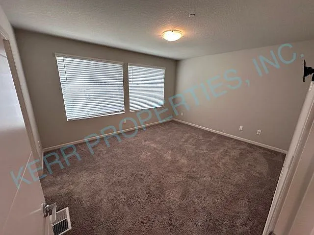 16772 SE Fox Glen Ct — Photo 14