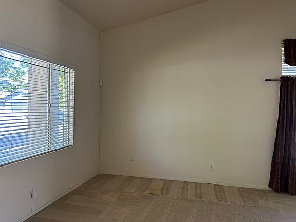 4th image of 4808 Miramare Ln