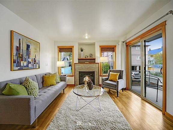 3rd image of 7419B 4th Ave NE