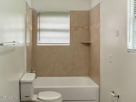 4th image of 5626 VERBENA Road