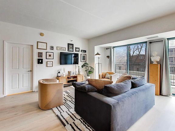 4th image of 4848 N Sheridan Rd APT 203