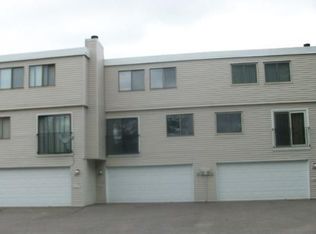 6273 W Broadway Ave, Brooklyn Park, MN 55428