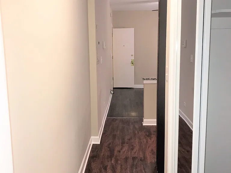 416 W Surf St #202 — Photo 4