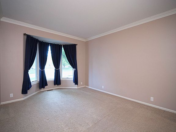 5th image of 10306 E Ayesbury St