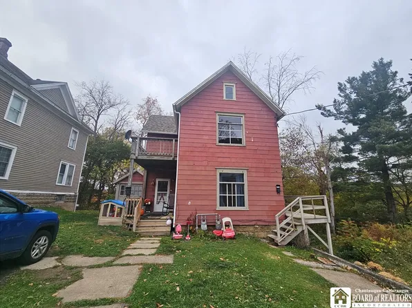 317 N 6th St, Olean, NY 14760