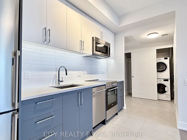 2525 Bathurst St #510 — Photo 5