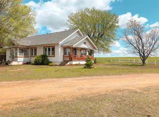 5510 W Boundary Rd, Pretty Prairie, KS 67570