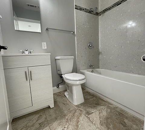 5th image of 141 Brown St #1