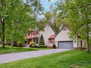 142 Gristmill Ln, Zelienople, PA 16063