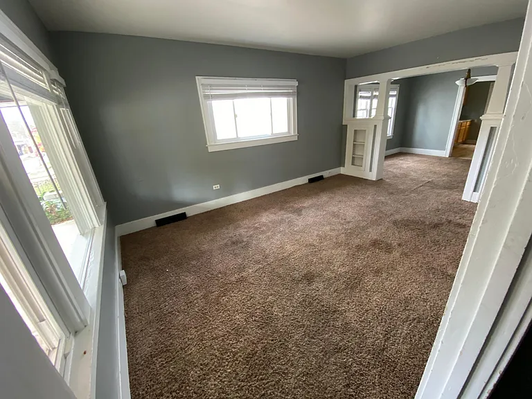 843 Ardmore St SE — Photo 3