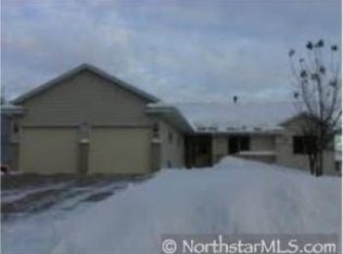 1157 Shawmut St S, Shakopee, MN 55379