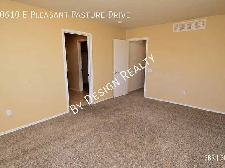 10610 E Pleasant Pasture Dr — Photo 18