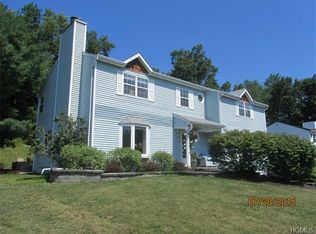 3 Constitution Ln, Washingtonville, NY 10992