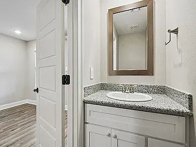 13298 Kelly St — Photo 3