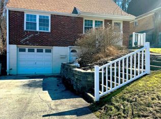 132 Key Dr, Pittsburgh, PA 15235