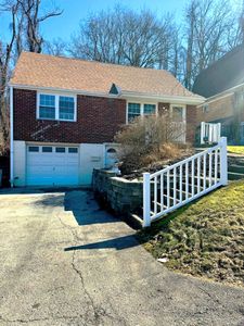 132 Key Dr, Pittsburgh, PA, 15235