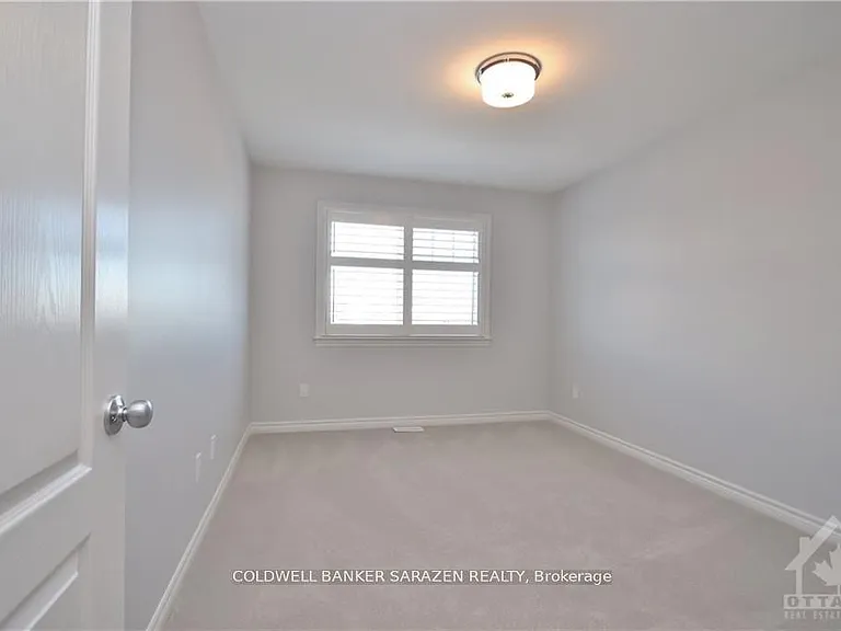 538 Sonmarg Cres — Photo 20