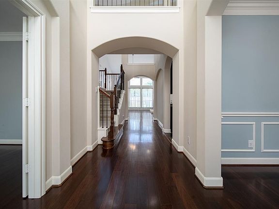 5th image of 4122 Pensacola Oaks Ln