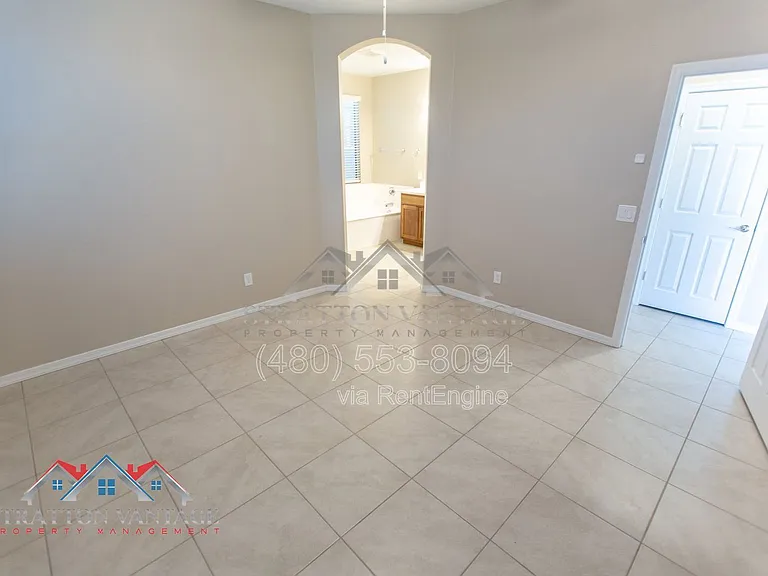 15769 W Voltaire St — Photo 27