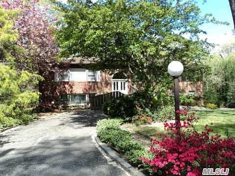 1st image of 106 Cypress Dr