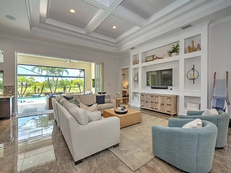 4968 Andros Dr — Photo 4