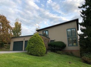 34 Clinton Dr, Triadelphia, WV 26059