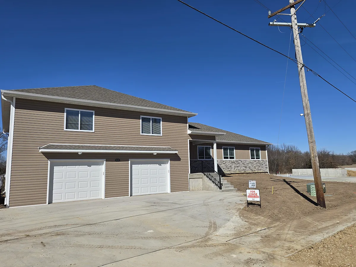 Building Photo - 8125 N North Browns Station Rd #A