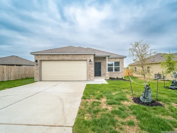 3529 Sky Place, Seguin, TX 78155