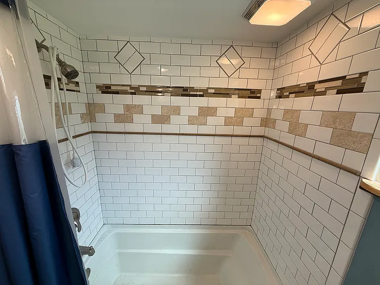 1652 Galbraith Ln — Photo 16