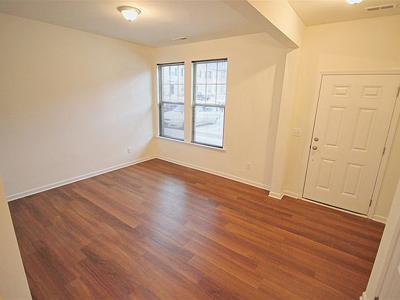 2nd image of 753 Maypearl Ln