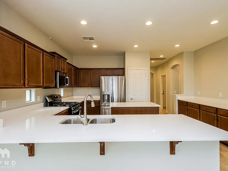 36234 W Prado St — Photo 3