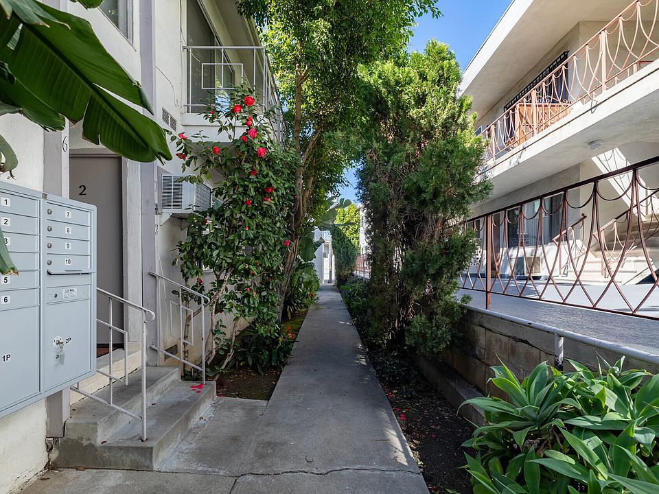 Main Walkway