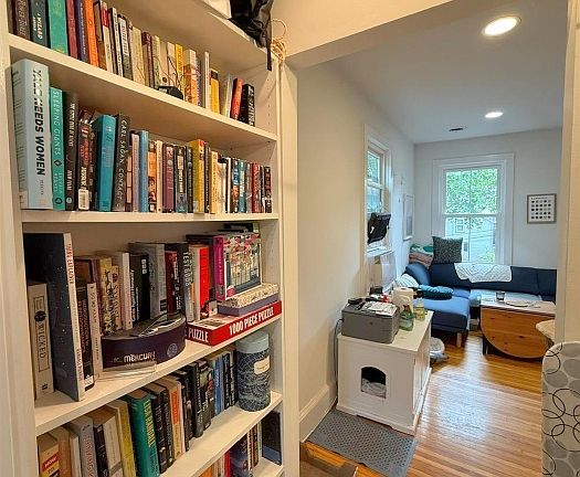 3rd image of 218 Harvard St #3