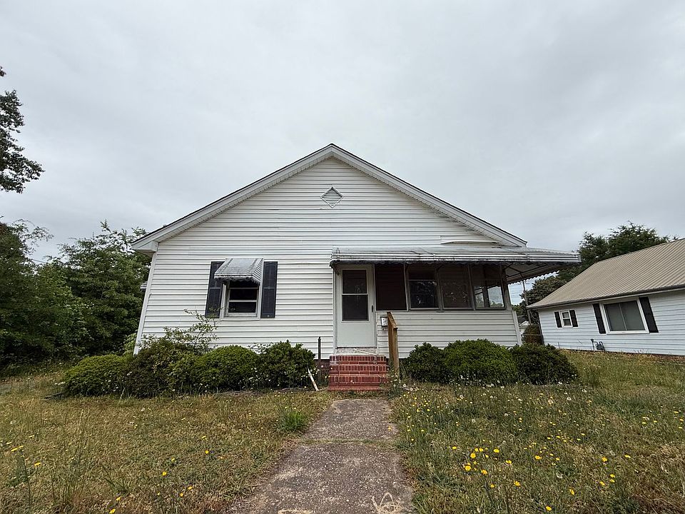 1st image of 653 Cherry St