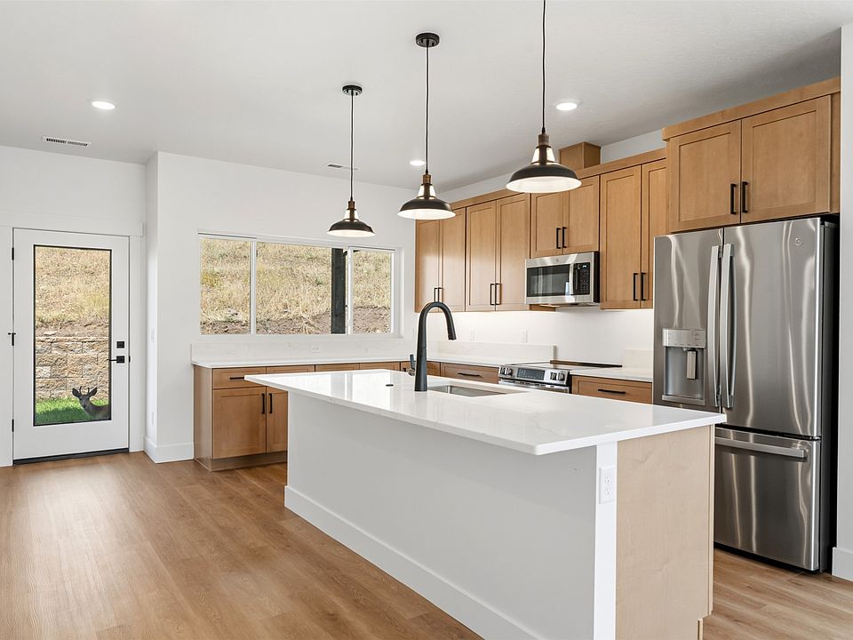 1st image of 7239 Shaver Dr #A
