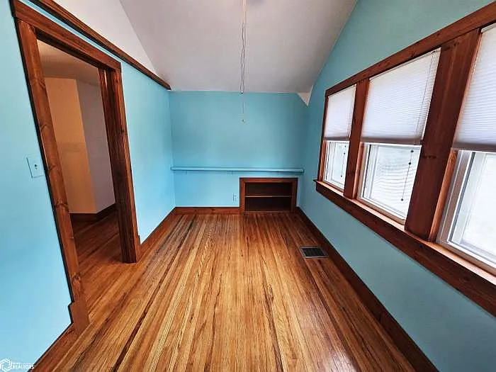 206 NE 1st St — Photo 16