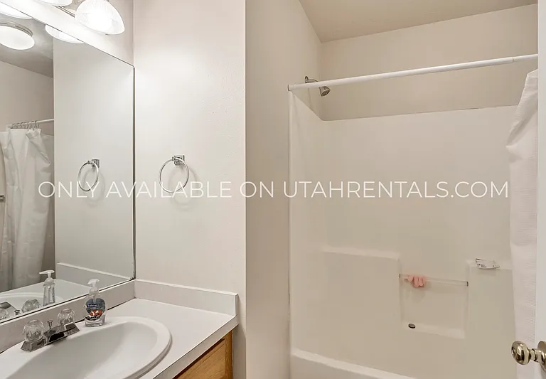 112 W Cougar Blvd #307-M — Photo 8