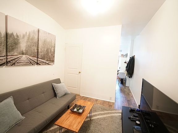 5th image of 33 Garnet St #3A