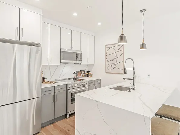 30-37 32nd Street image 1 of 5