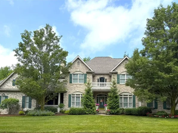346 Erica Dr, Erie, PA 16509